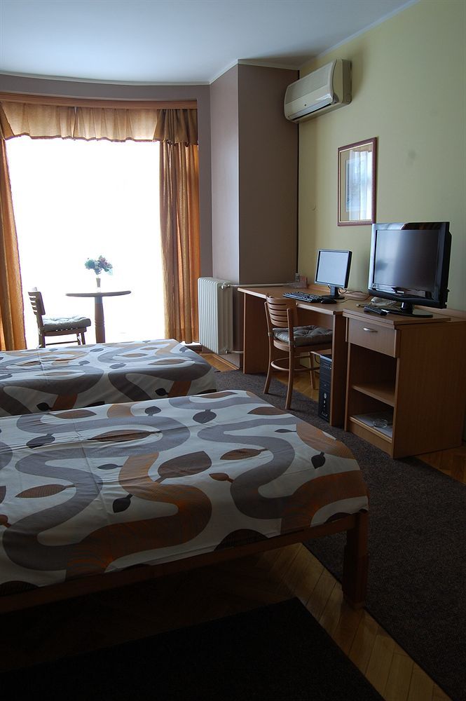 Voyager Bed & Breakfast Novi Sad Luaran gambar